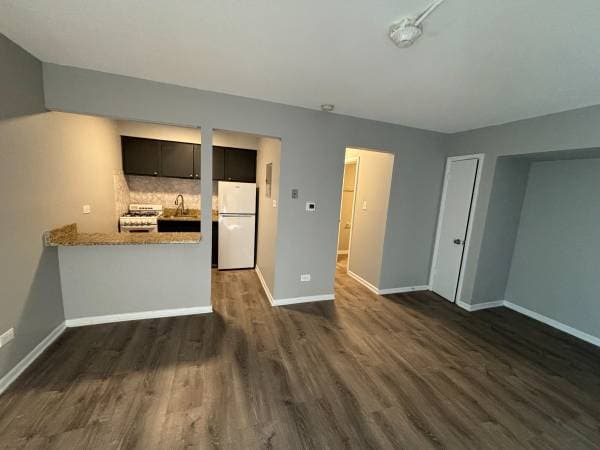 Foto del edificio - 3343 Commercial