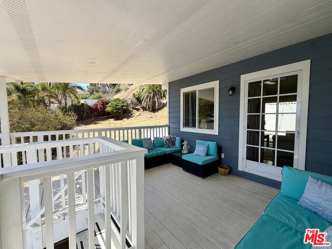 Building Photo - 3950 Las Flores Canyon Rd
