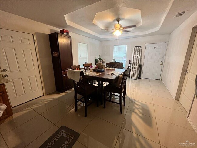 Foto del edificio - 7 W Costa Rica Ave