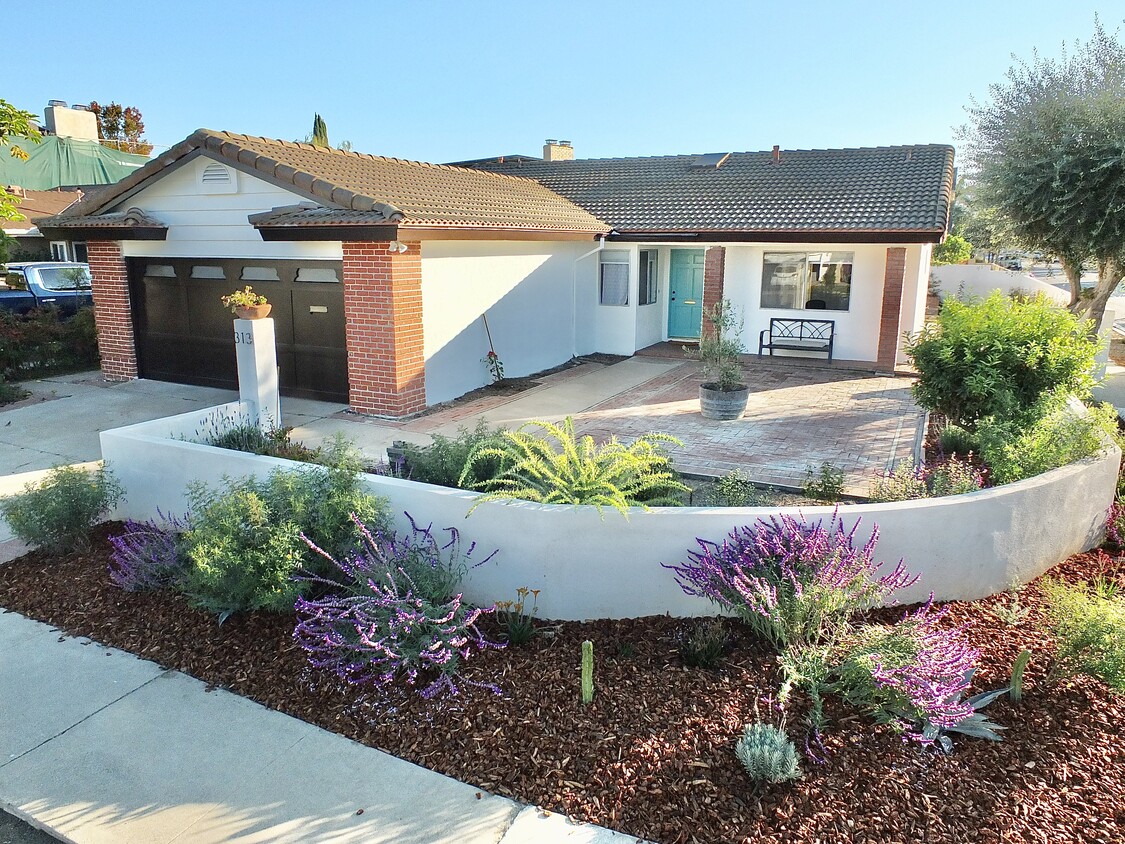 Photo - 313 College Park Dr (Seal Beach, CA)