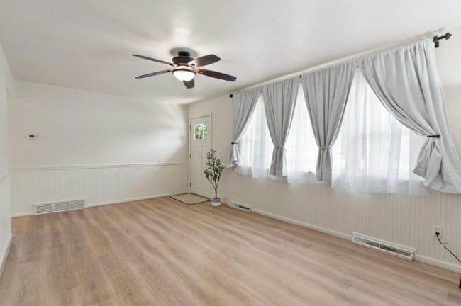 Foto del edificio - 3709 Evergreen Ln