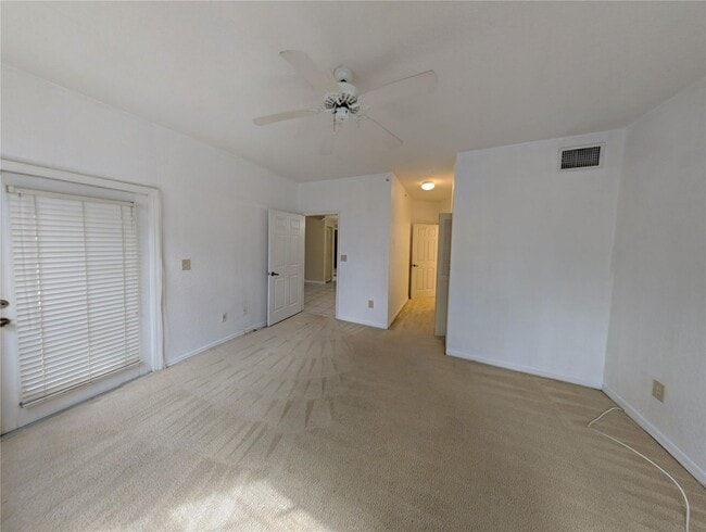 Building Photo - 761 SW 148th Ave