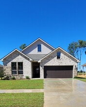 Building Photo - 23553 District Dr