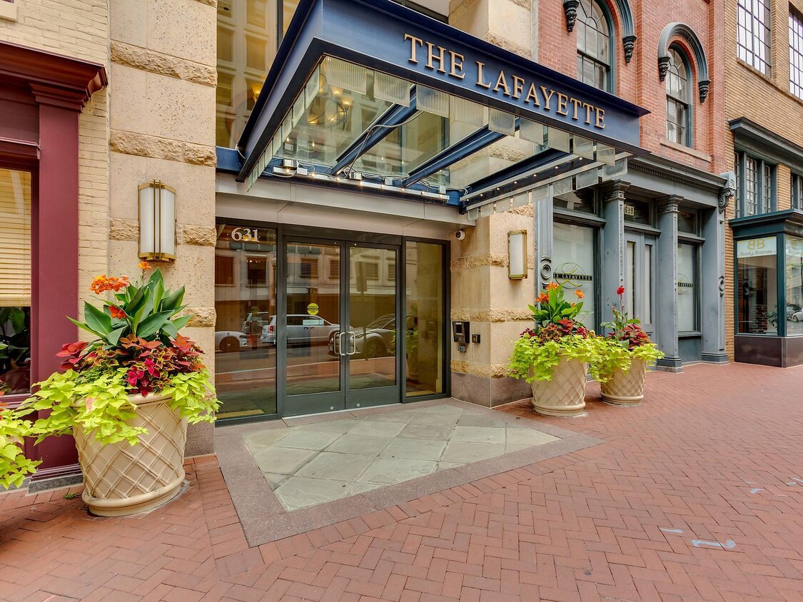 Entrance to the Lafayett - 631 D St NW
