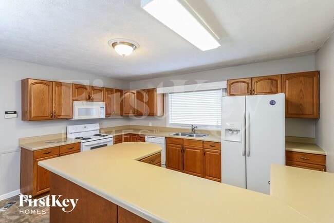 Foto del edificio - 3305 Lakeland Rd