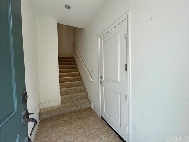 Building Photo - 142 Coralwood