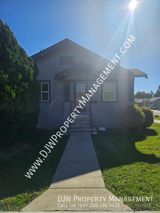 Foto principal - 424 5th St S