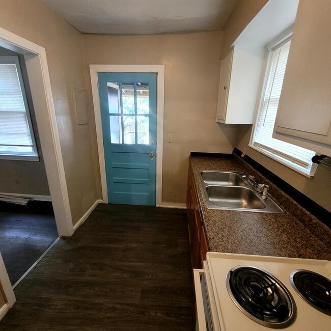 Foto del edificio - 8316 Buttercup St