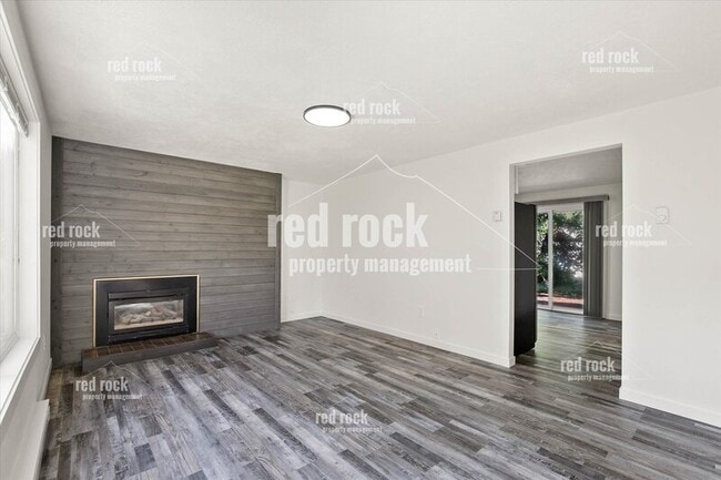 Building Photo - 4207 N Abbey Rd