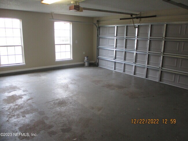 Building Photo - 6613 Cedro Ct