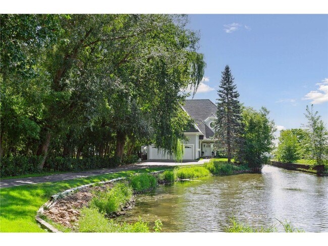 Foto del edificio - 3115 N Shore Dr