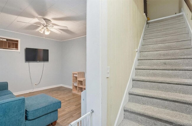 Building Photo - 14 Church St