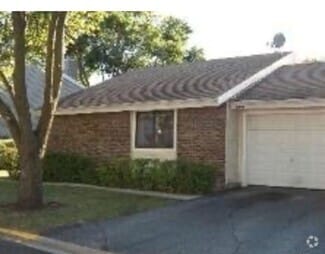 Building Photo - 1326 N Shadow Lake Ter