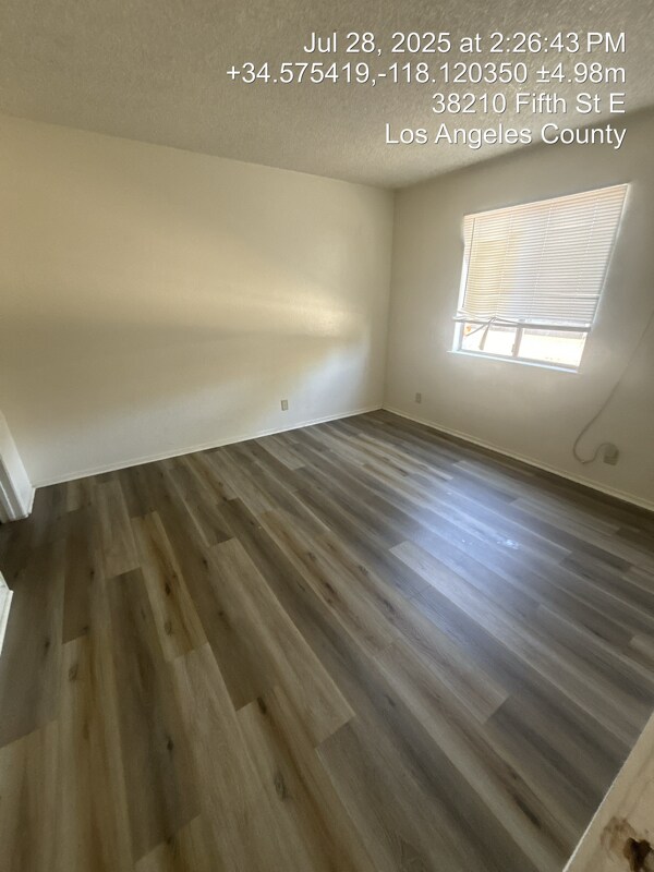 Foto principal - 38210 5th St E