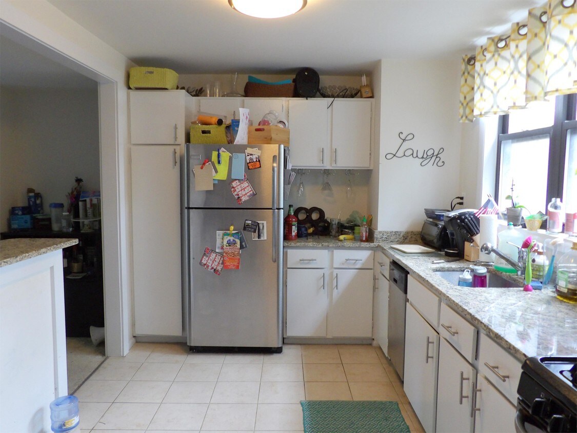 Primary Photo - 1355 Riggs St NW
