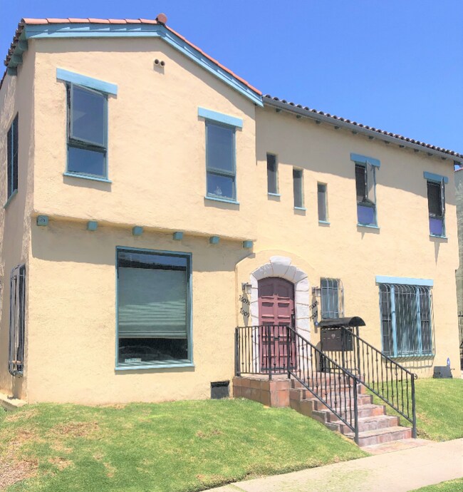 Foto del edificio - 7007 Willoughby Ave