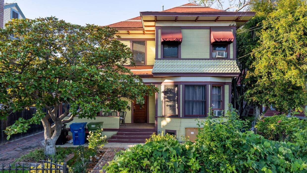 Photo - 1013 W. 24th St - Dorr Holdings -1 LLC