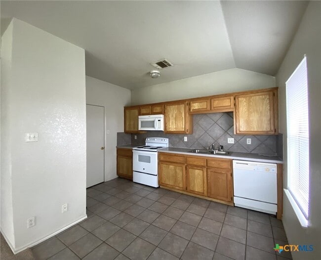 Building Photo - 3709 Littleleaf Dr