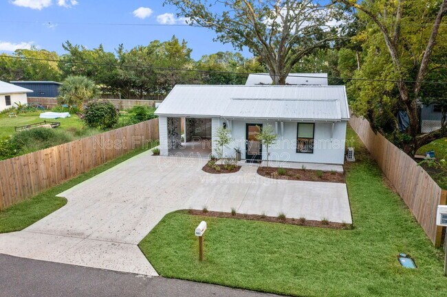 Foto del edificio - 581 Hazel St