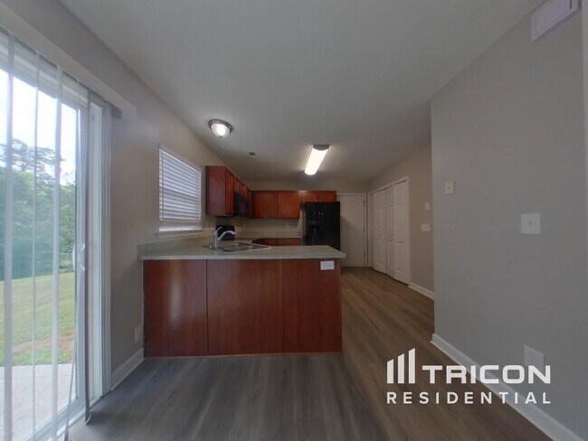 Foto del edificio - 911 Woodington Ln