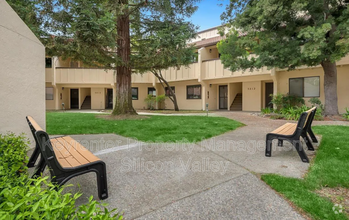 Building Photo - 3212 Kimber Ct