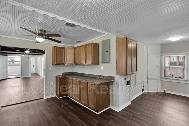 Building Photo - 2151 Meharry Ave