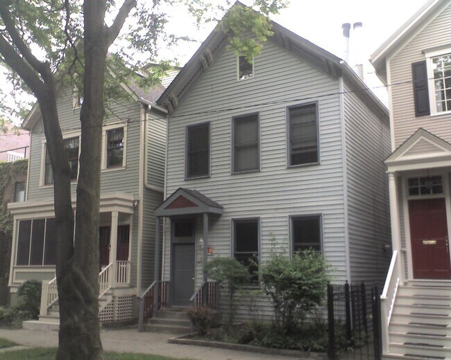 Building Photo - 2652 N Wayne Ave