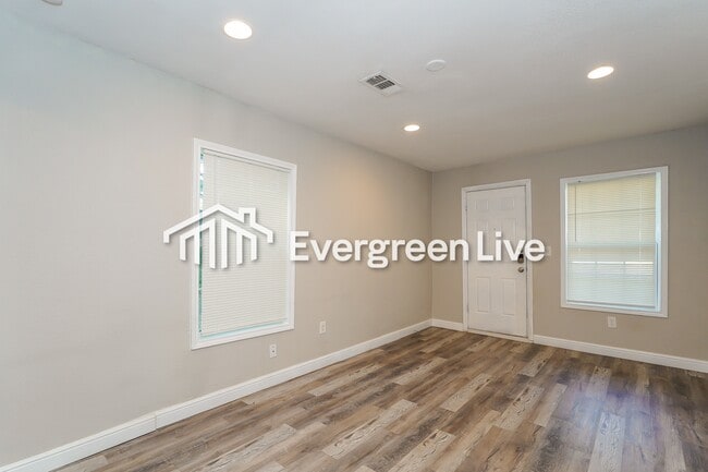 Foto del edificio - 2805 Walker St