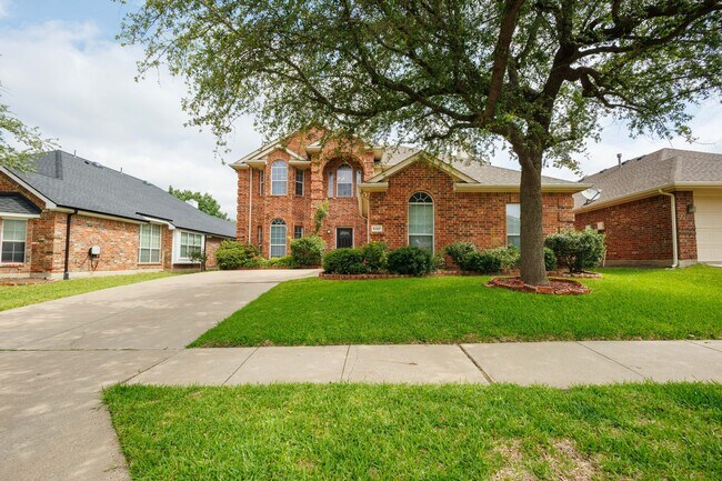 Foto del edificio - 6107 Lakecrest Dr