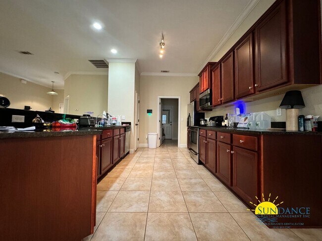 Foto del edificio - Stunning 4 Bedroom home in South Crestview!