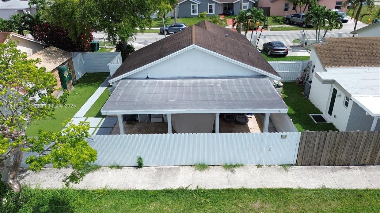 Foto del edificio - 12618 SW 211th Ter