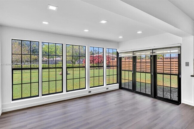 Foto del edificio - 418 S 57th Way