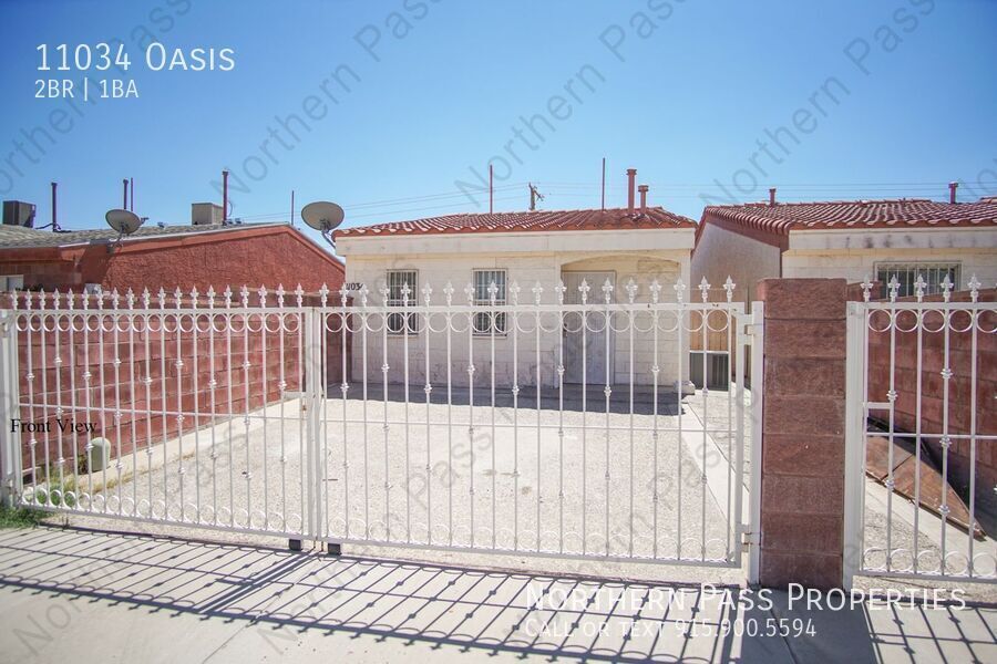 Foto principal - Adorable 2 BDR Eastside Home w/ 2 Weeks Fr...