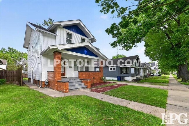 Foto del edificio - 4140 Caroline Ave