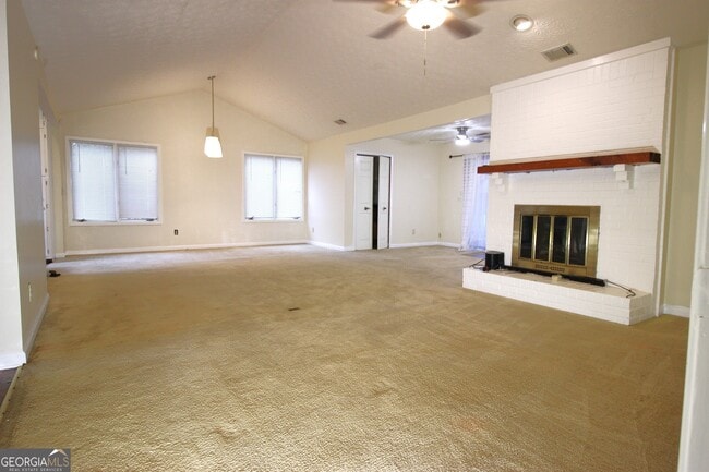 Building Photo - 1517 Stoneleigh Way