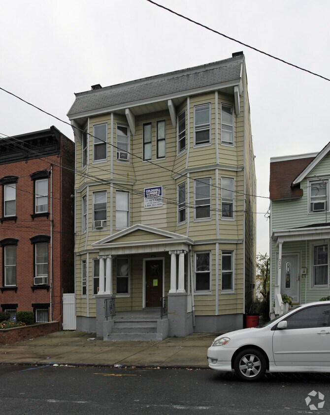 Building Photo - 244 Princeton Ave