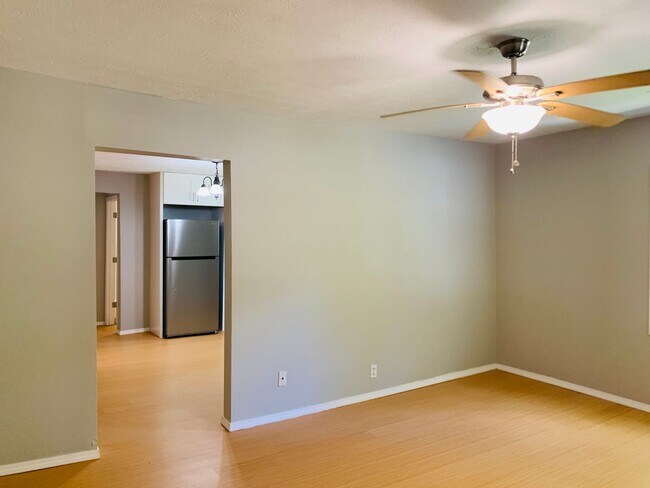 Building Photo - 7 Burdette Place