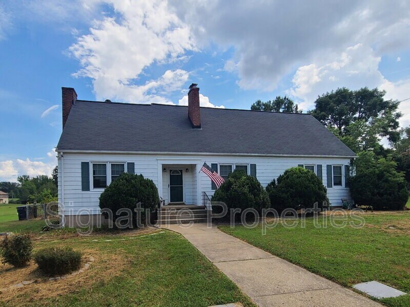 Primary Photo - 13 Manse Rd