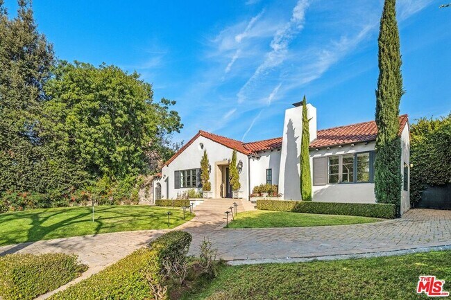 Foto del edificio - 514 Walden Dr