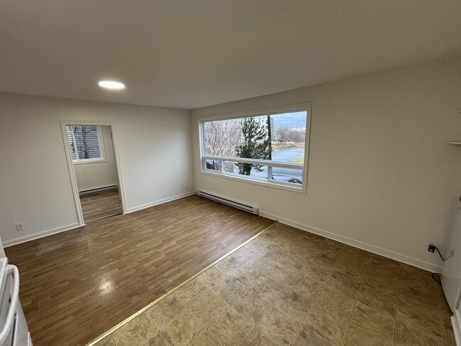 Building Photo - 7 Bennett Ave