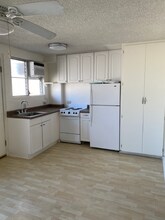 Building Photo - 636 Nalanui St