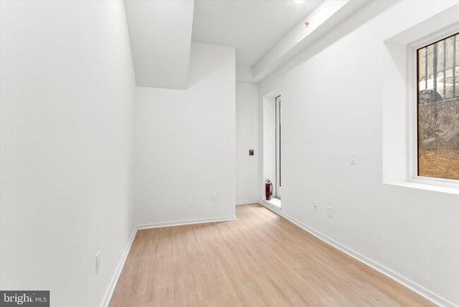 Building Photo - 245 N 12th St