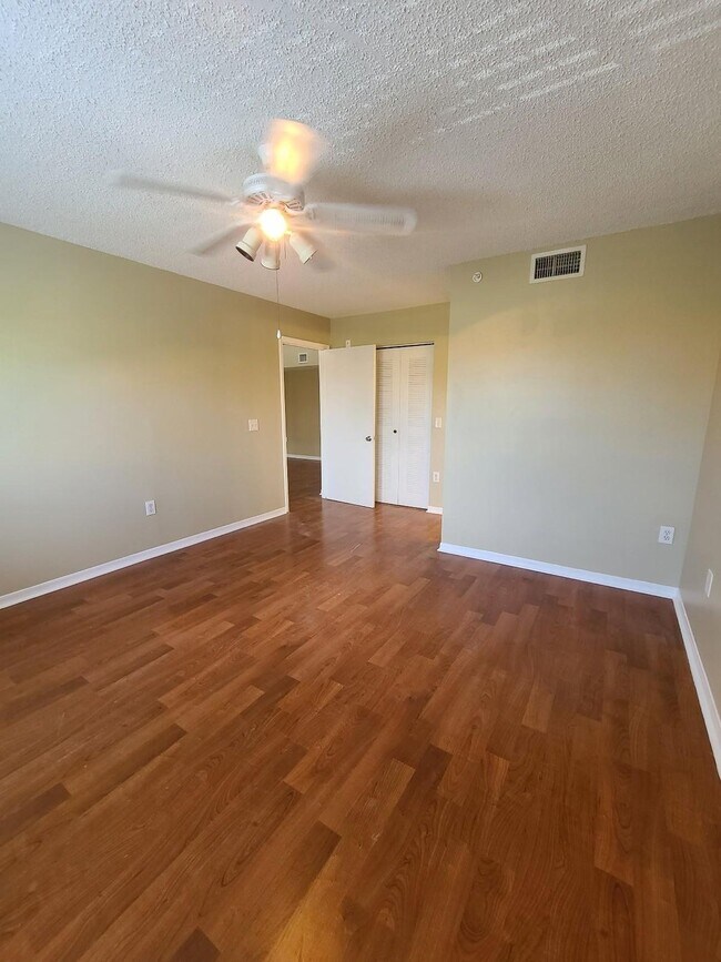 8891 Okeechobee Blvd Unit 305, West Palm Beach, FL 33411 Condo for