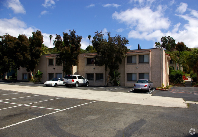 Building Photo - Santa Fe Terrace