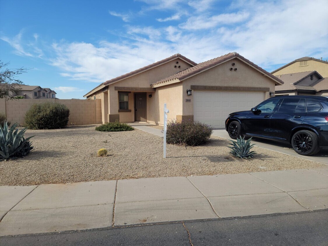 Primary Photo - NICE 4 BED 2 BATH CORNER LOT HOME IN MARICOPA!!