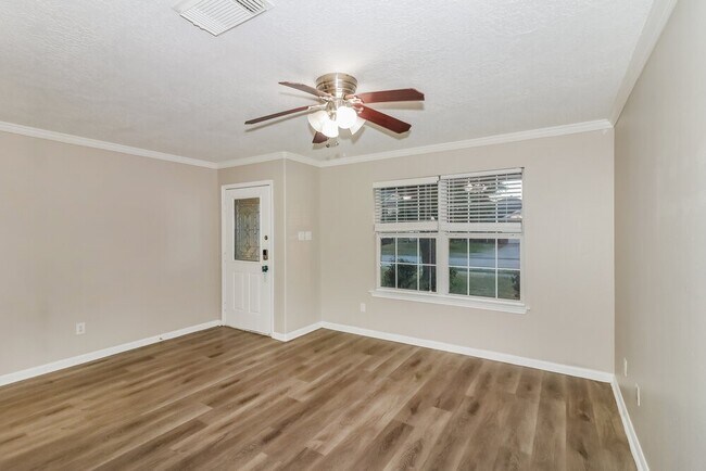 Foto del edificio - 1014 Vera Cruz Dr