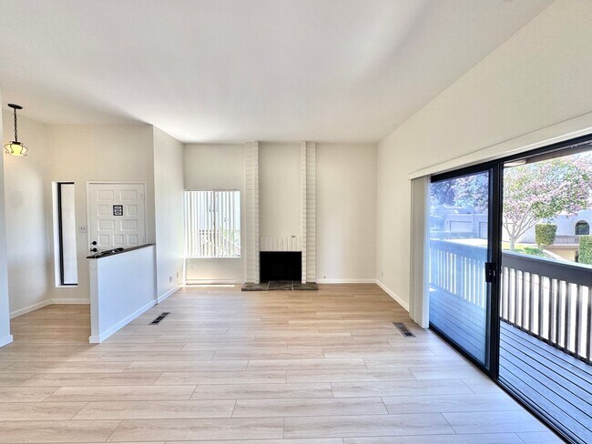 Foto del edificio - 6664 Reservoir Ln