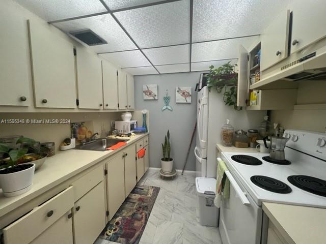 Building Photo - 850 SW 133rd Ter