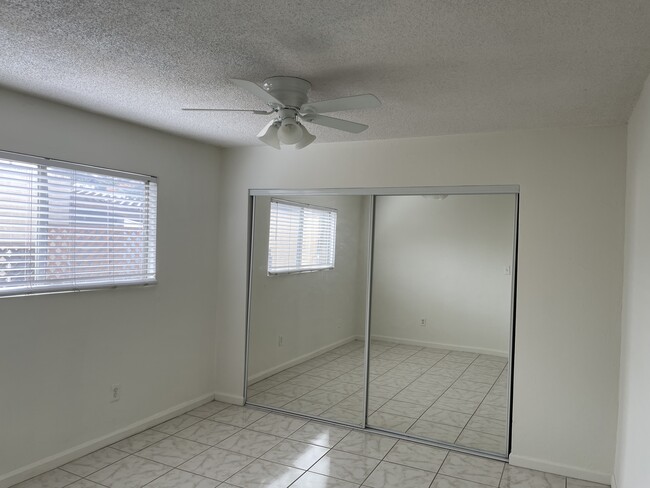 Building Photo - 4011 Florida St
