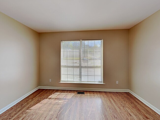 Building Photo - 202 Westchester Dr